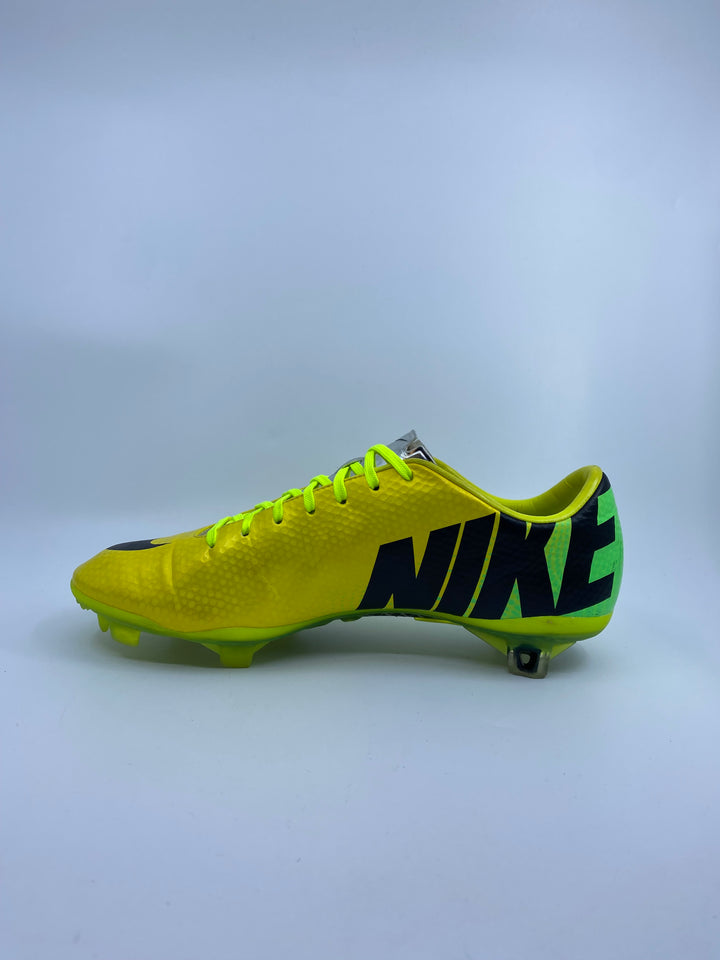 Nike Mercurial Vapor IX - Size 40.5