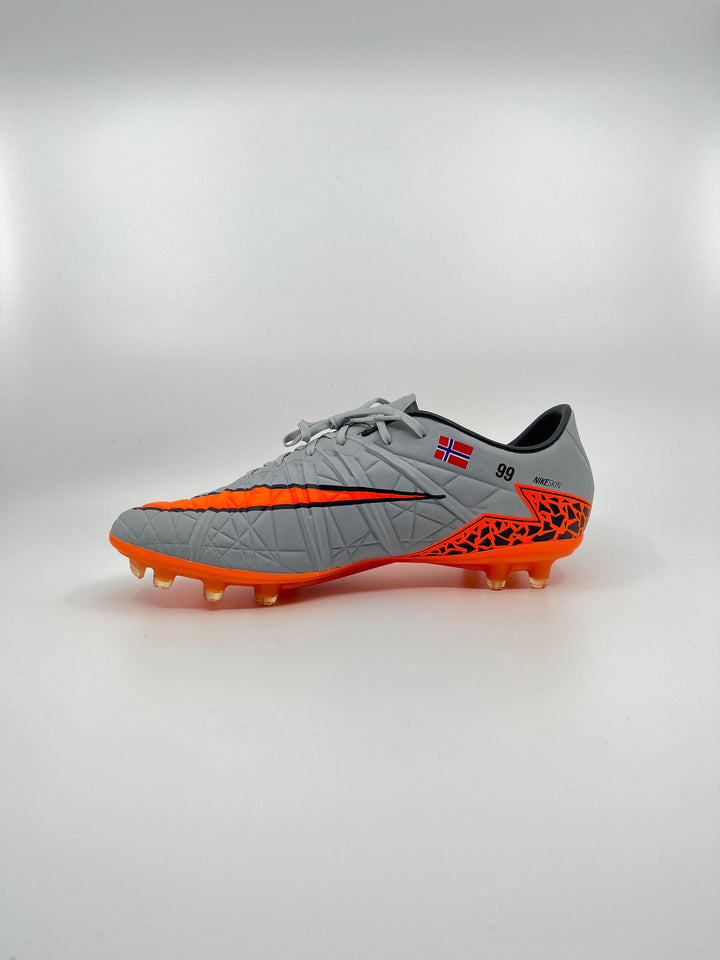 Nike Hypervenom Phinish - Size 41