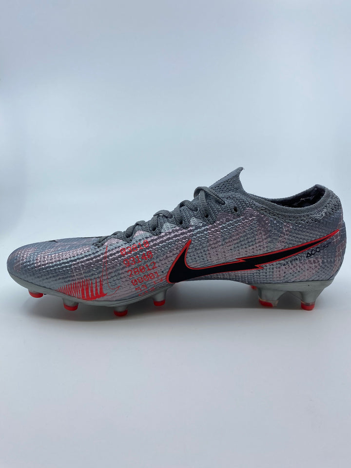Nike Mercurial Vapor 13 - Size 42