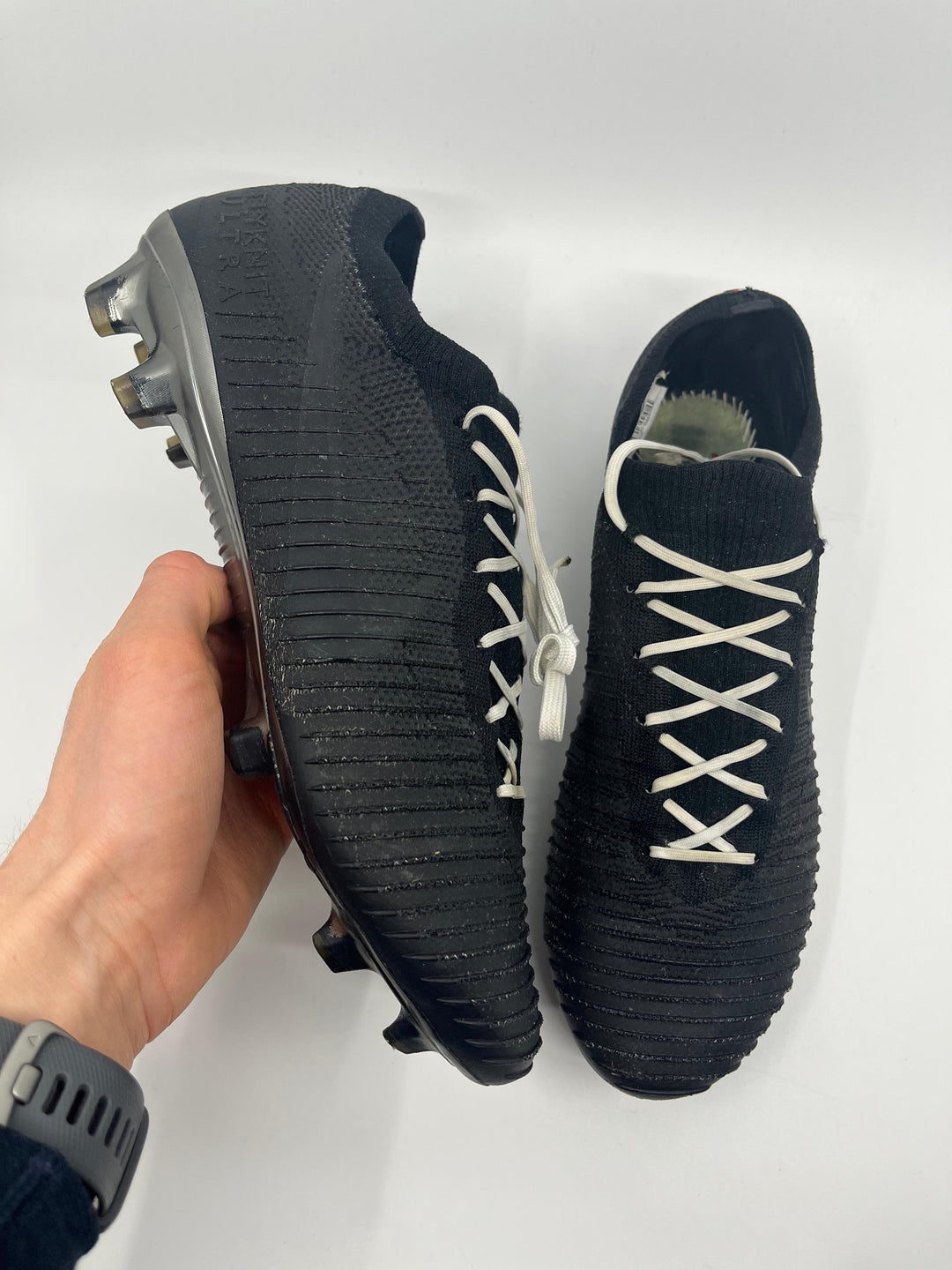 Nike Mercurial Flyknit Ultra - Size 43