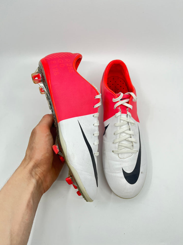 Nike Mercurial Vapor 8 - Size 40,5