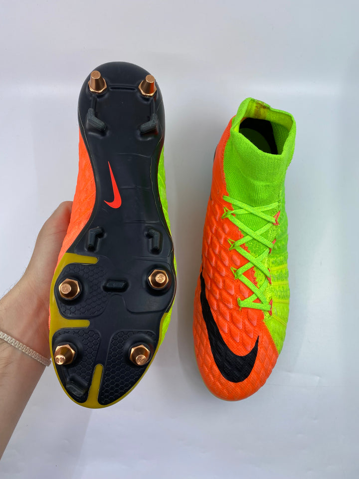 Nike Hypervenom Phantom 3 - Size 44