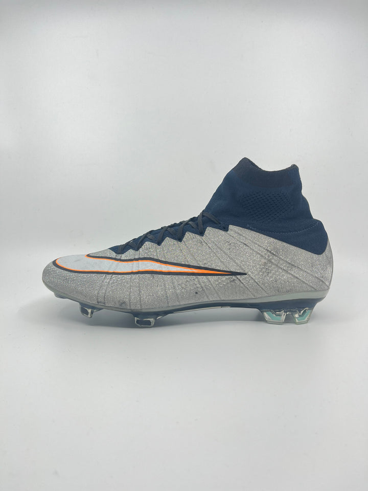 Nike Mercurial Superfly 4/IV CR7 - Size 43