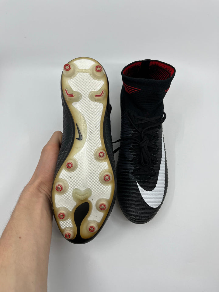 Nike Mercurial Superfly 5 - Size 43