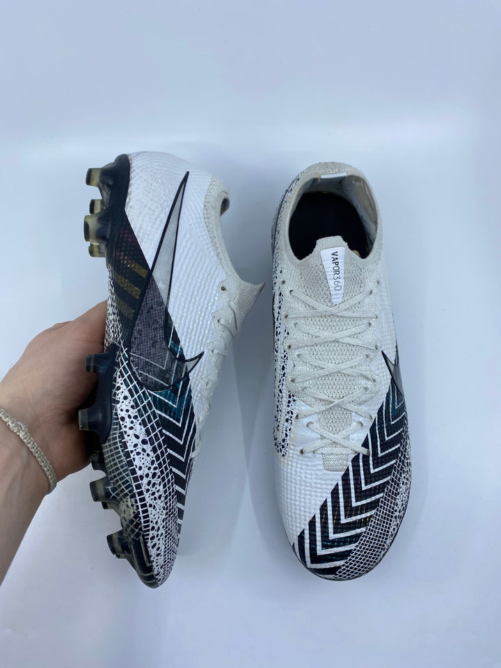 Nike Mercurial Vapor 13 - Size 42.5