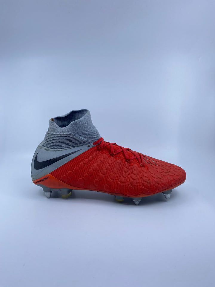 Nike Hypervenom Phantom 3 - Size 43