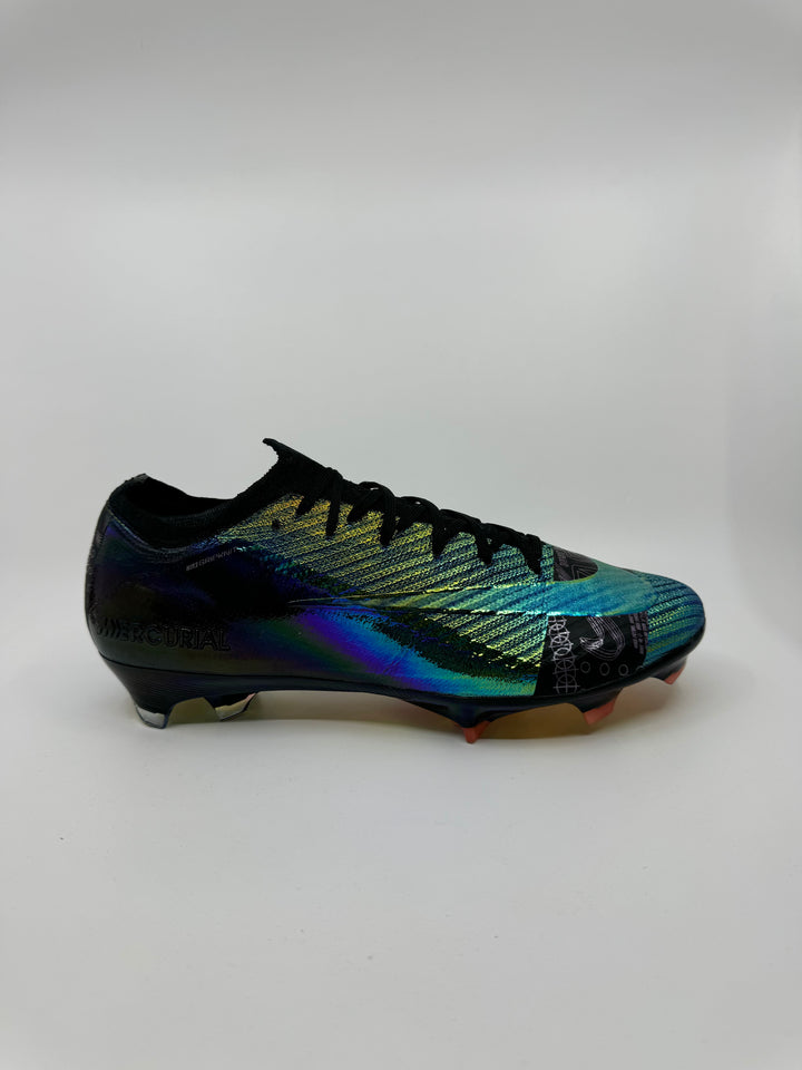 Nike Mercurial Vapor 16 Limited Edition - Size 43