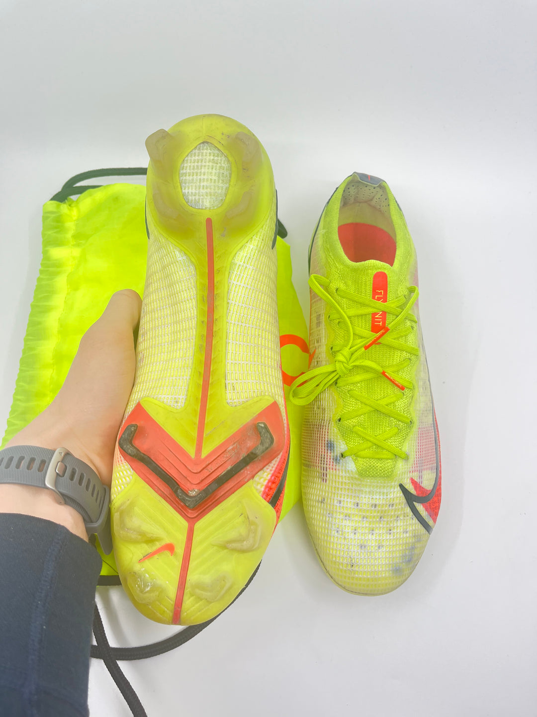 NIKE MERCURIAL VAPOR 14 - SIZE 44