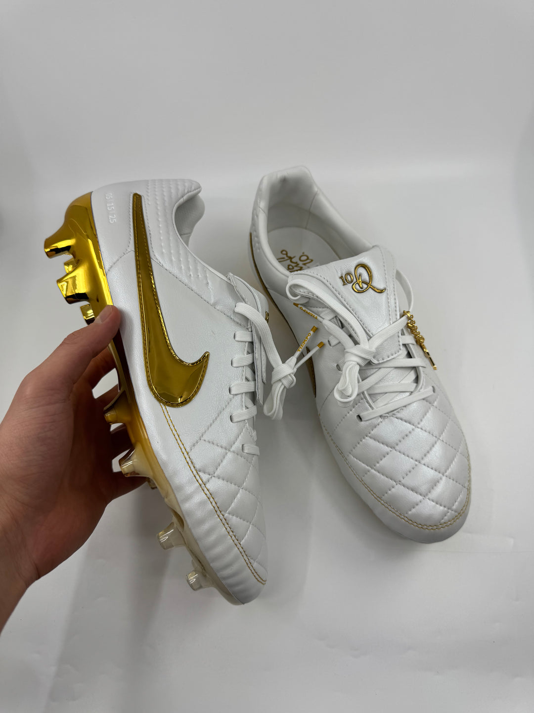 Nike Tiempo Legend R10 - Size 44,5