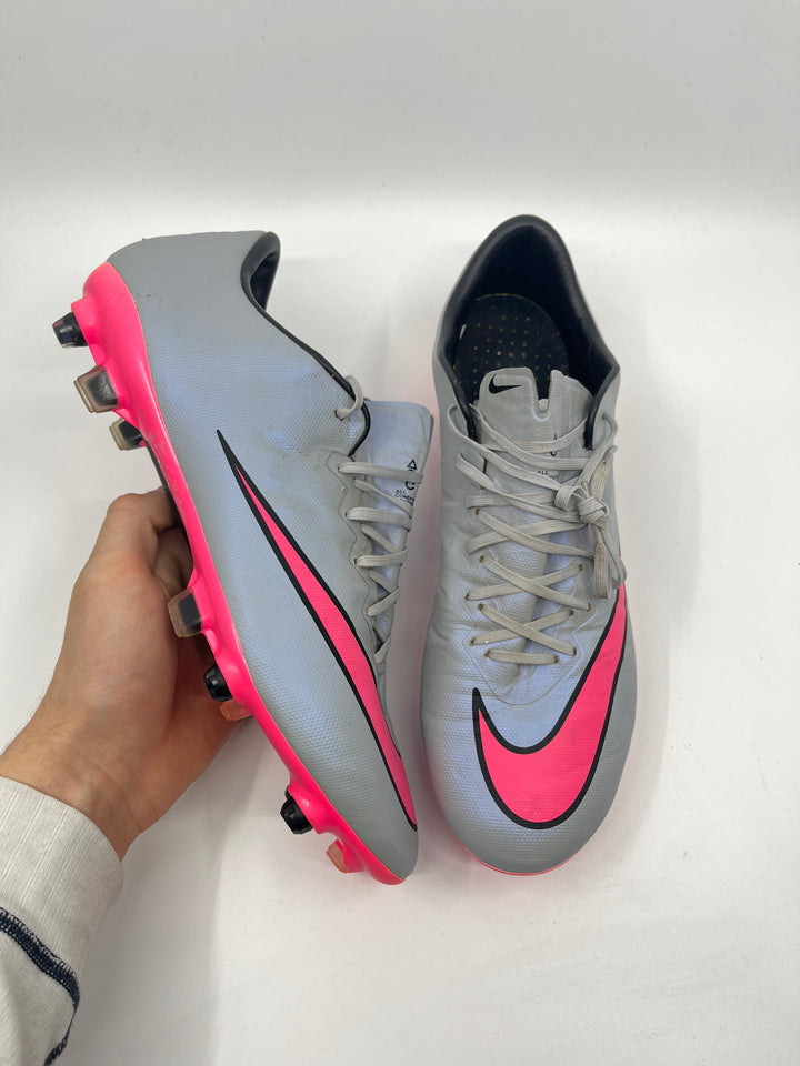 Nike Mercurial Vapor 10/X - Size 43