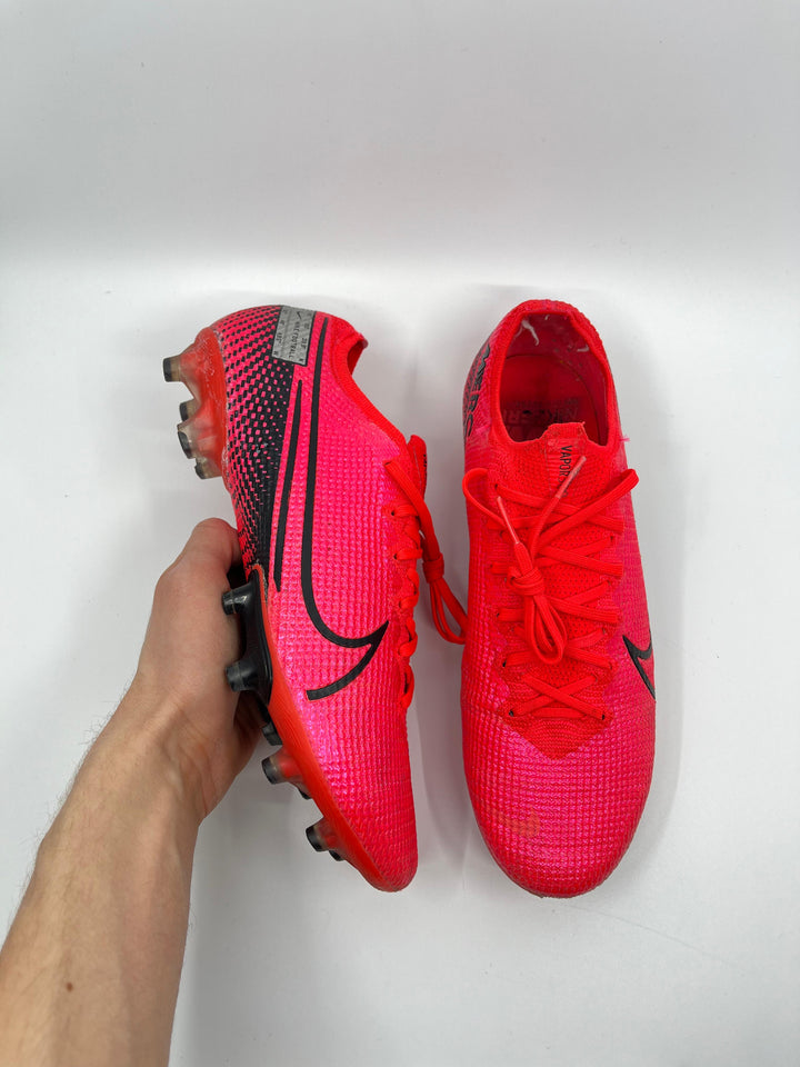 Nike Mercurial Vapor 13 - Size 42