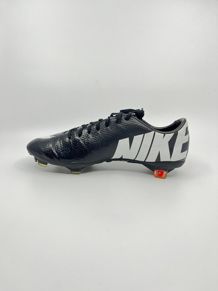 Nike Mercurial Vapor 9 - Size 41