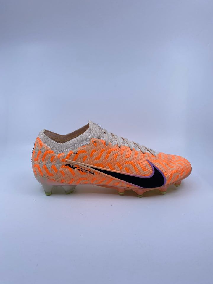Nike Mercurial Vapor 15 - Size 42.5