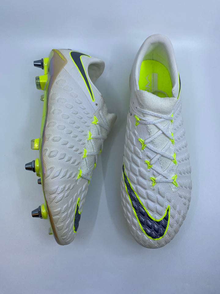 Nike Hypervenom Phantom 3 - Size 43