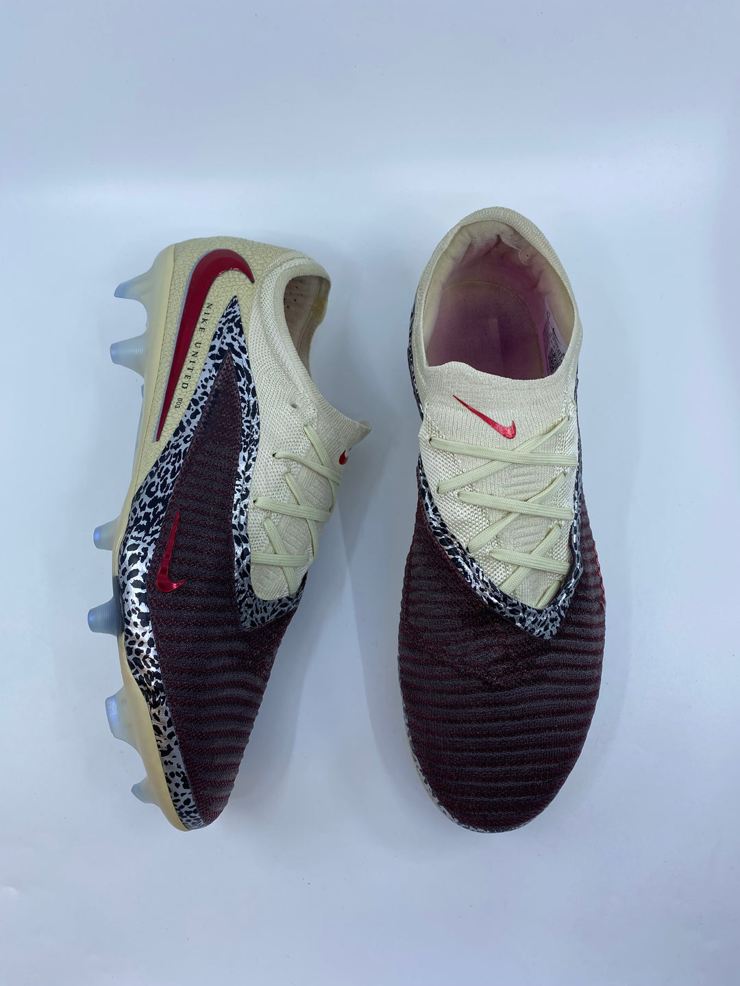 Nike Phantom 6 - Size 43