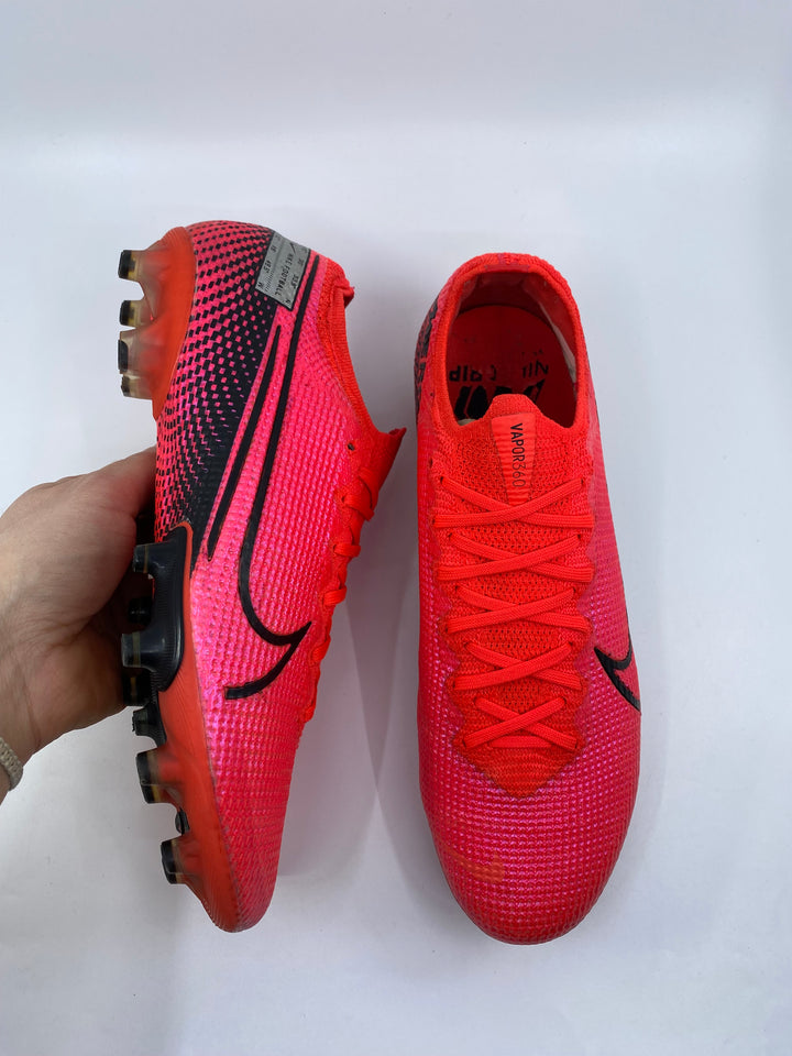 Nike Mercurial Vapor 13 - Size 42