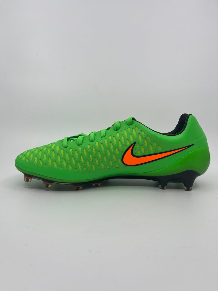 Nike Magista Opus - Size 42,5