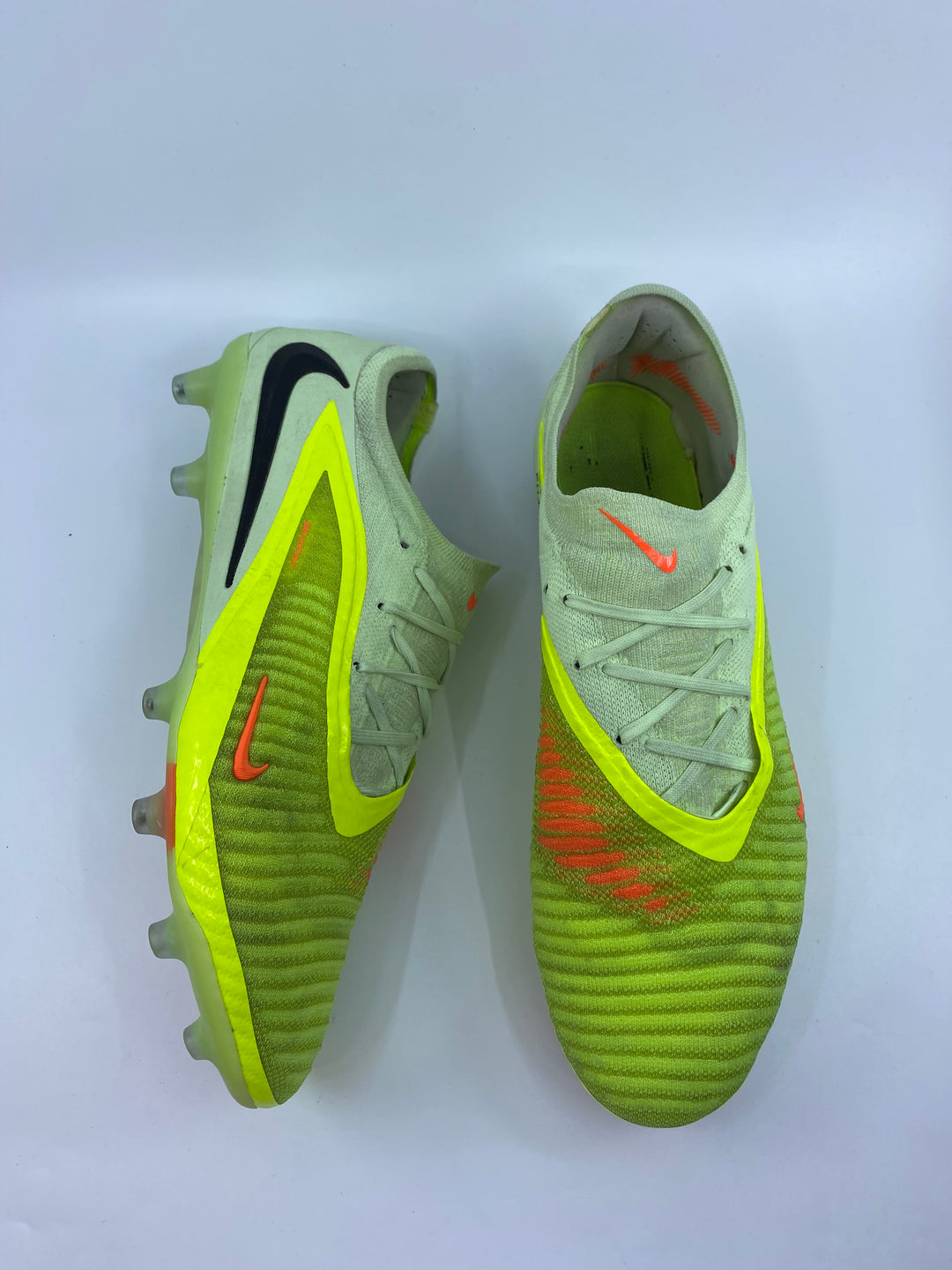 Nike Phantom 6 - Size 43