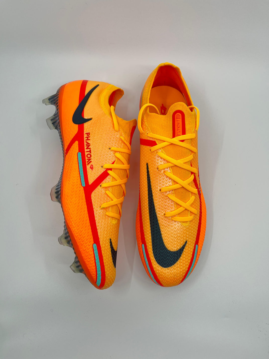 Nike Phantom GT 2 Elite - Size 44.5