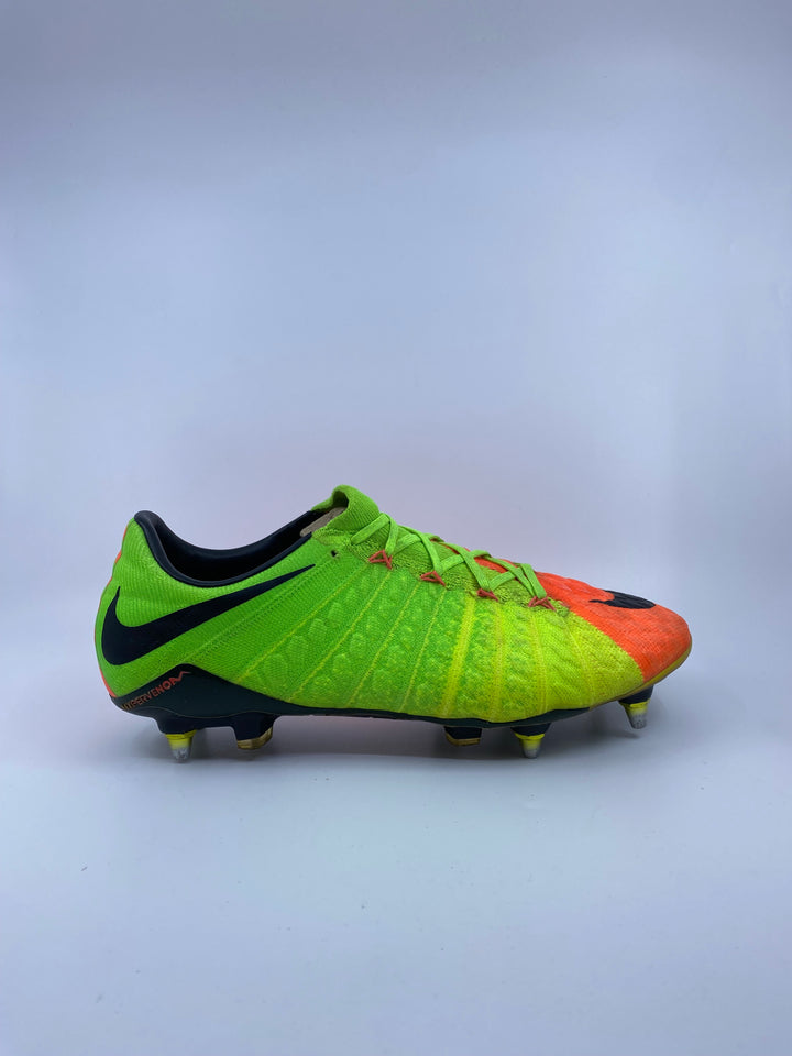 Nike Hypervenom Phantom 3 - Size 44.5