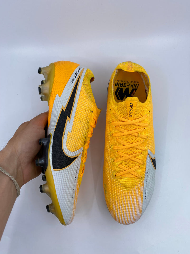 Nike Mercurial Vapor 13 - Size 43