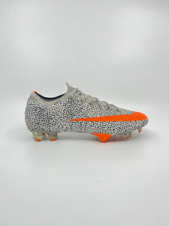 Nike Mercurial Vapor 13 Safari - size 40