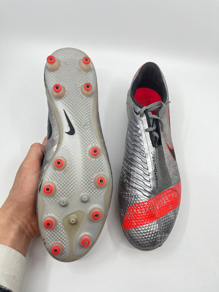Nike Phantom Venom - Size 44.5