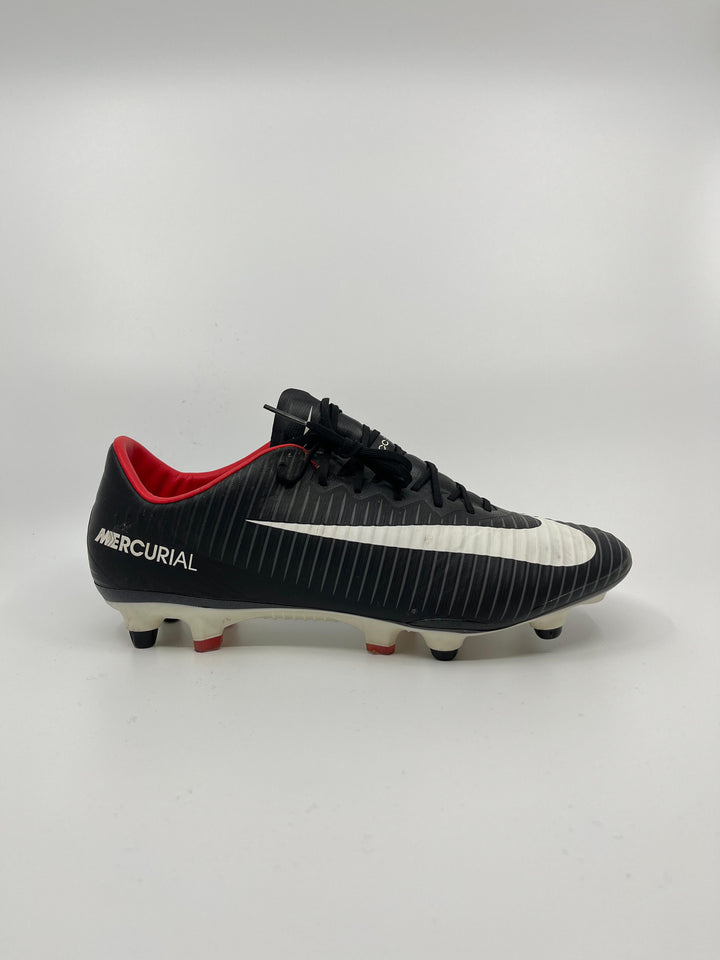 Nike Mercurial Vapor XI - Size 42,5