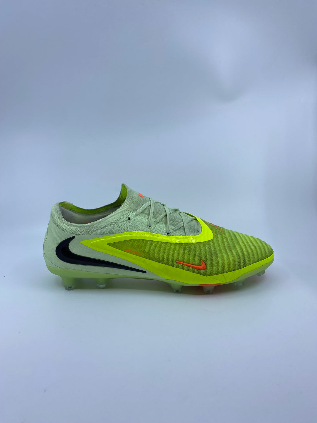 Nike Phantom 6 - Size 43