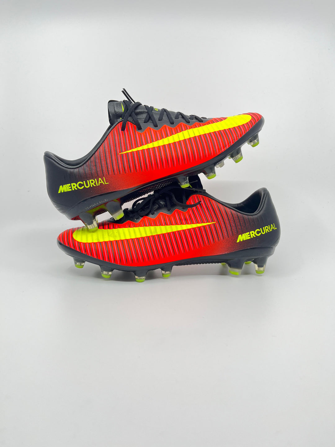 Nike Mercurial Vapor 11 - Size 39