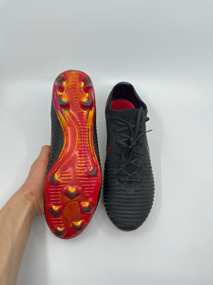 Nike Mercurial Vapor Flyknit - Size 45,5