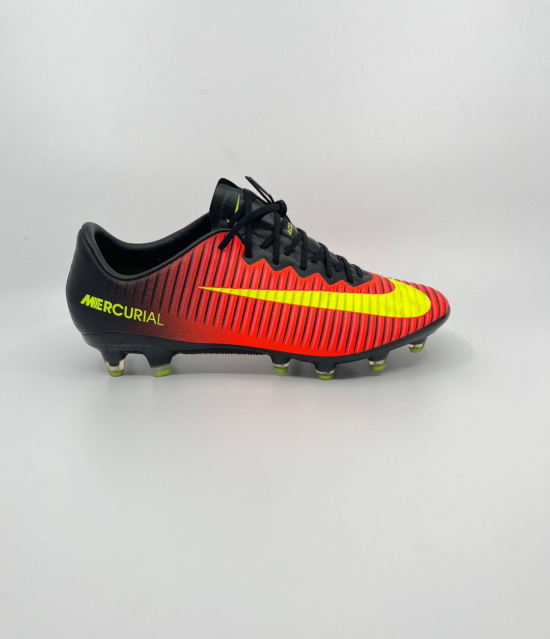 Nike Mercurial Vapor 11 - Size 39