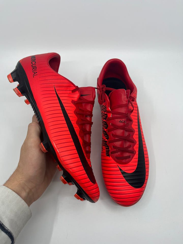 Nike Mercurial Vapor 11/XI Size 44.5