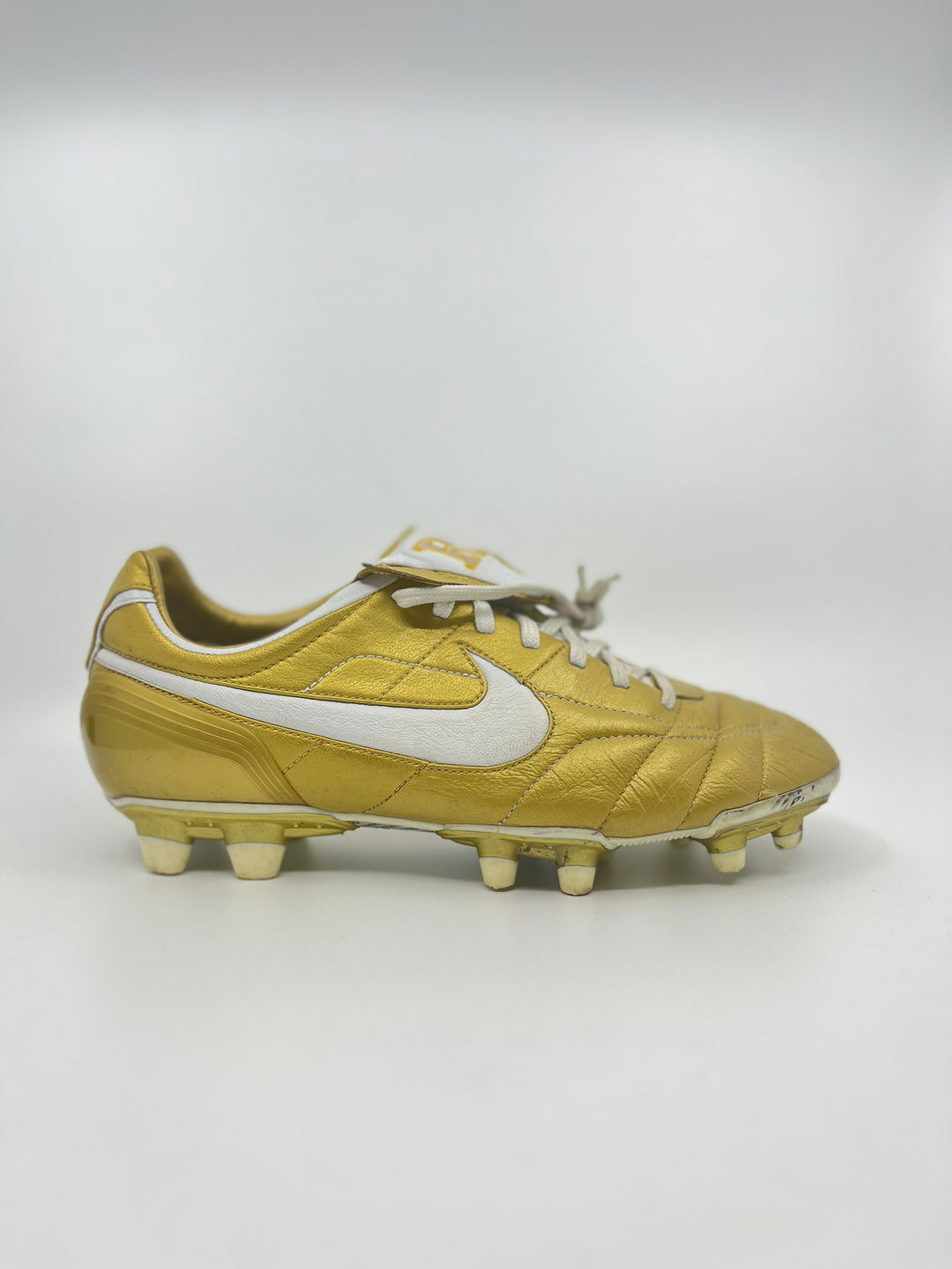 NIKE TIEMPO AIR LEGEND GOLD R10 - SIZE 42
