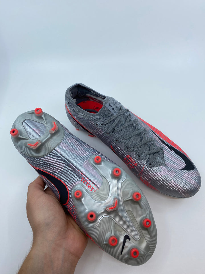 Nike Mercurial Vapor 13 - Size 42