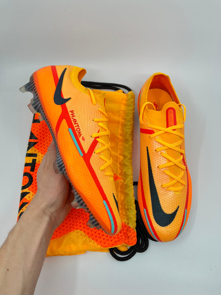 Nike Phantom GT 2 Elite - Size 44.5
