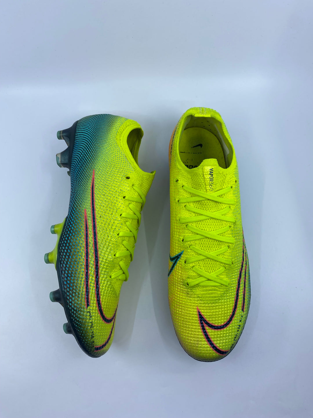 Nike Mercurial Vapor 13 - Size 40