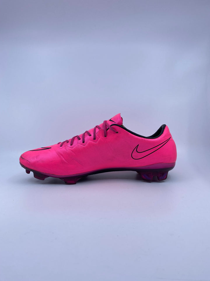 Nike Mercurial Vapor X - Size 43