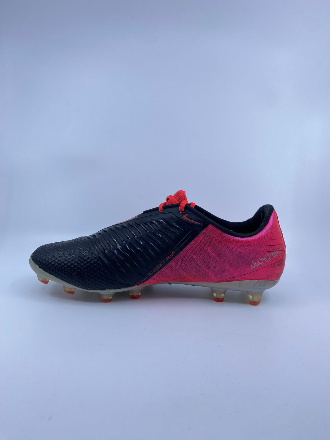 Nike Phantom Venom - Size 42.5