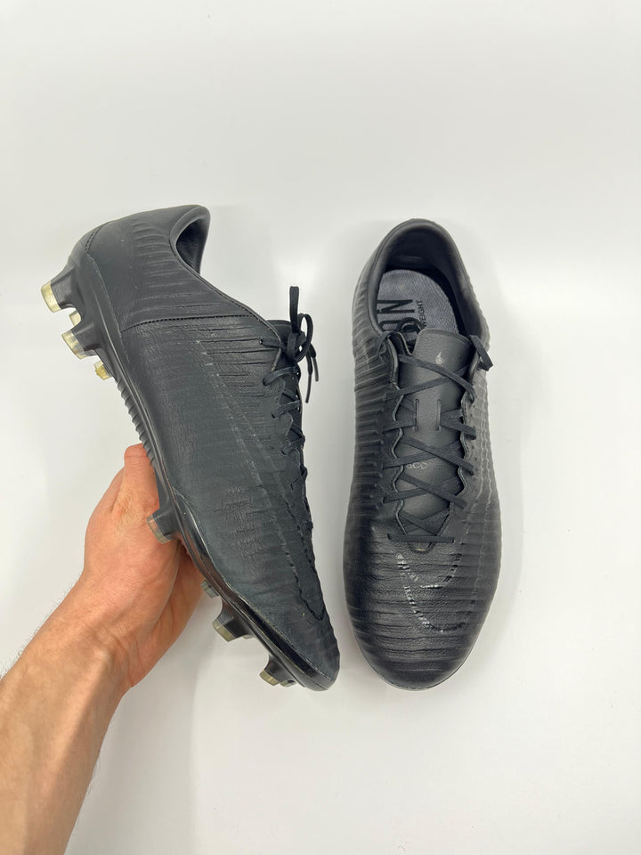 Nike Mercurial Vapor XI - Size 44