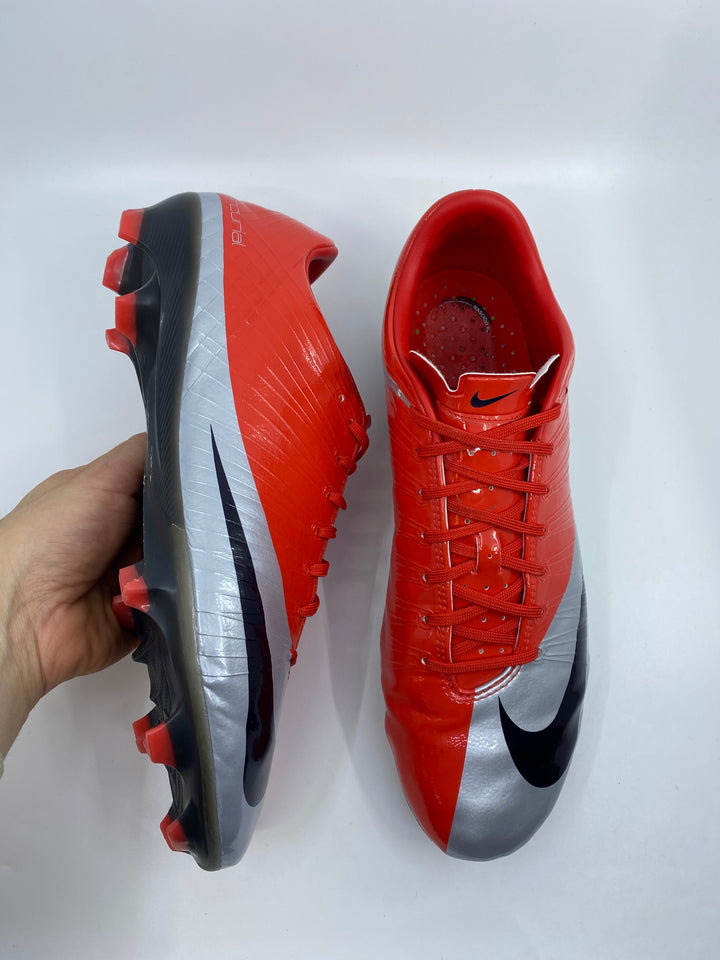 Nike Mercurial Superfly 1 RGN - Size 45.5