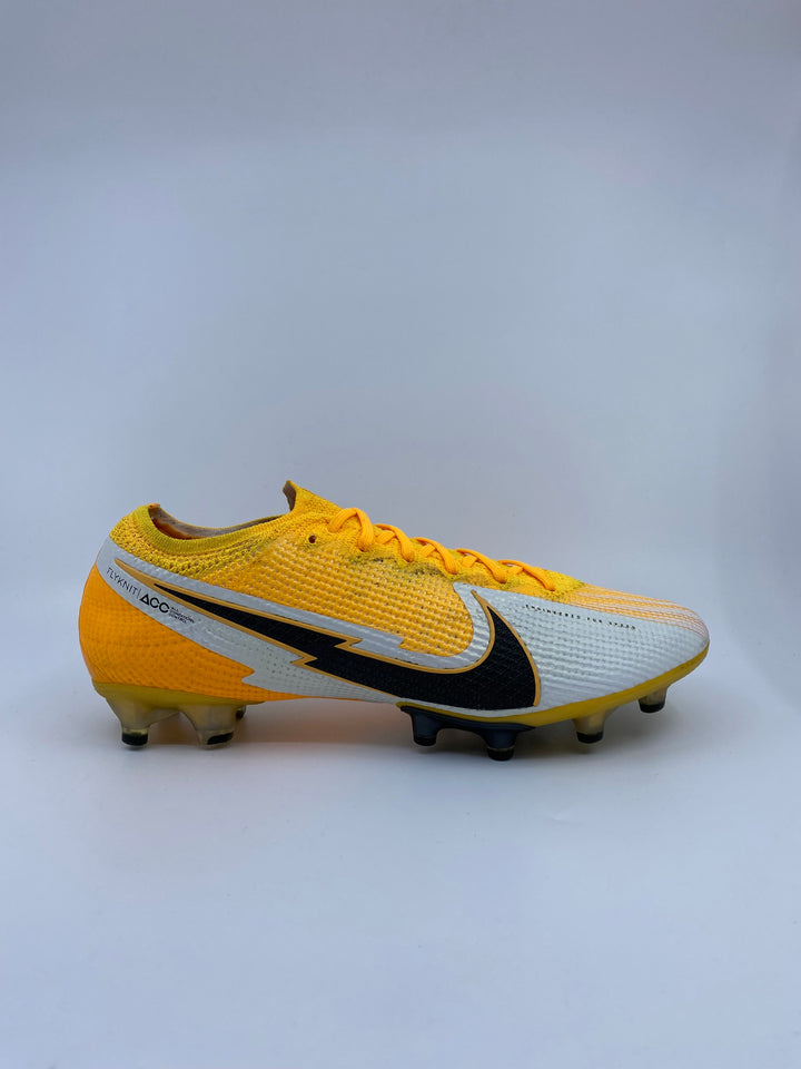 Nike Mercurial Vapor 13 - Size 43