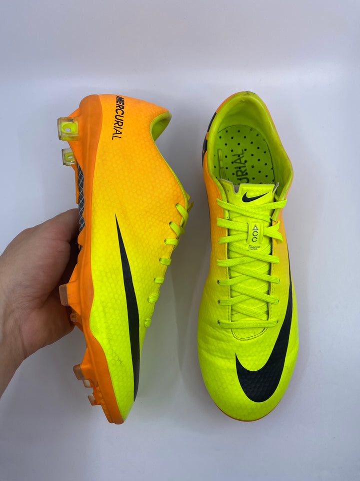 Nike Mercurial Vapor IX - Size 40