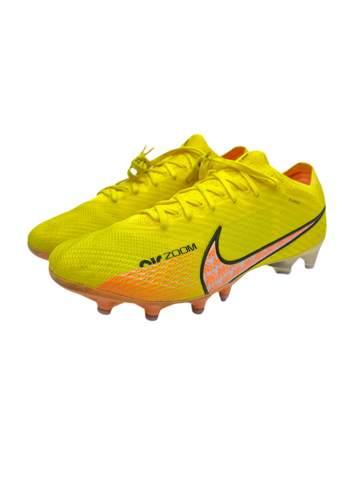 Nike Mercurial Vapor 15 - Size 41