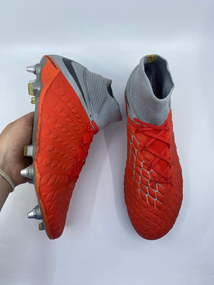 Nike Hypervenom Phantom 3 - Size 43