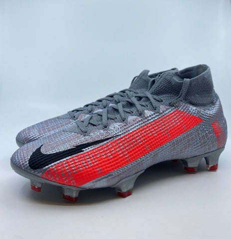 Nike Mercurial Superfly 7 Neighborhood Pack - Size 41