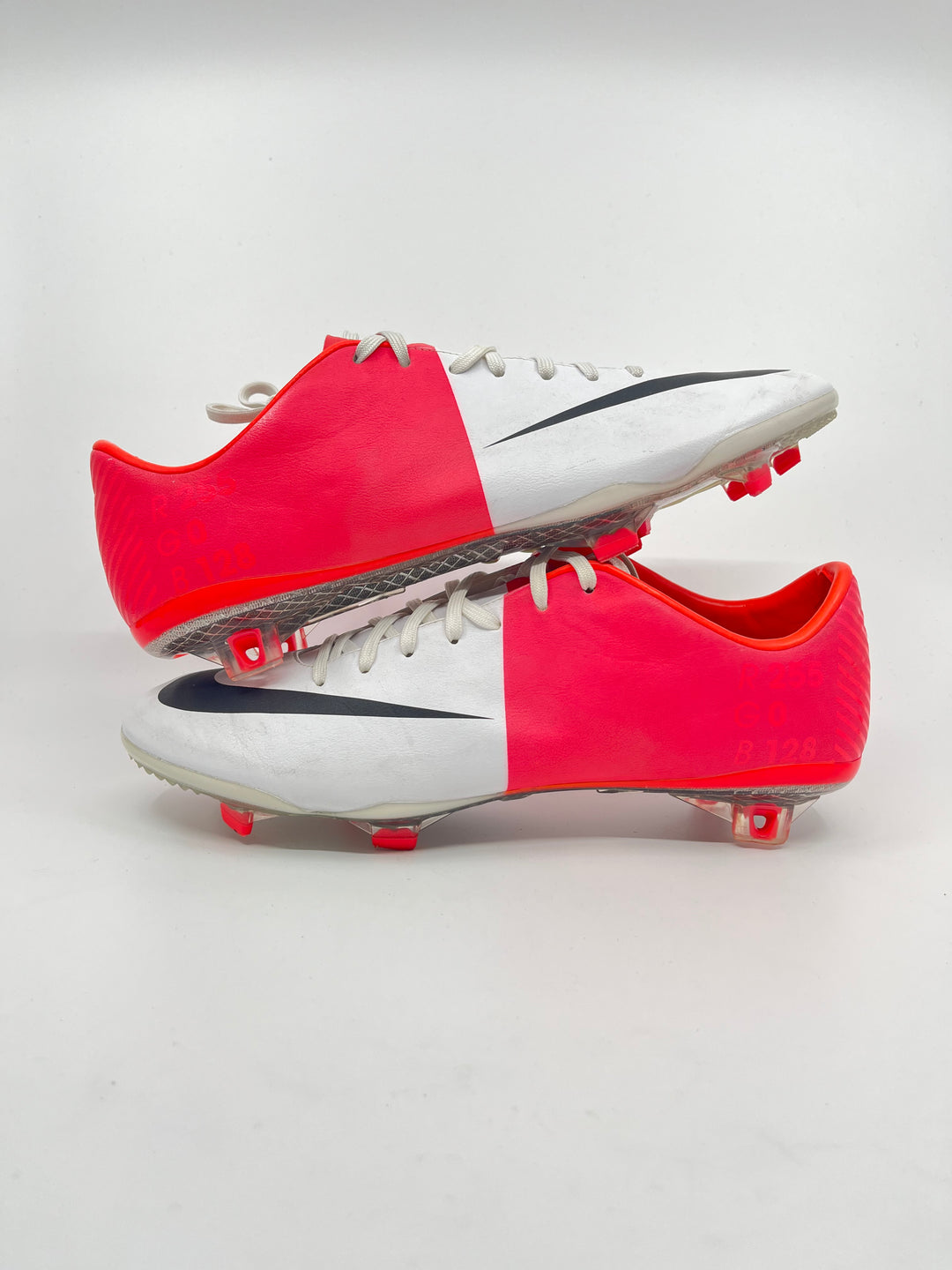 Nike Mercurial Vapor 8 - Size 42,5