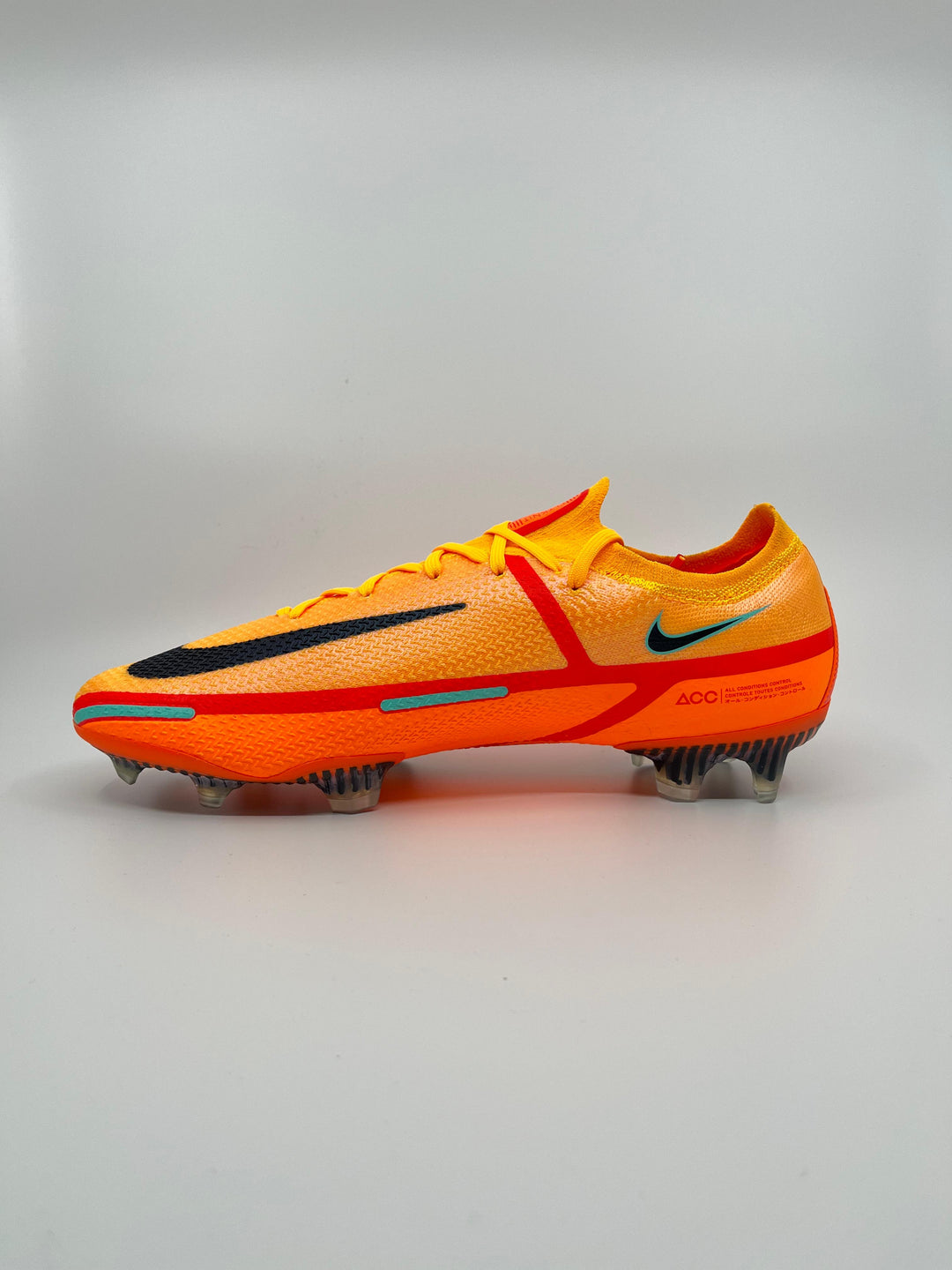 Nike Phantom GT 2 Elite - Size 44.5