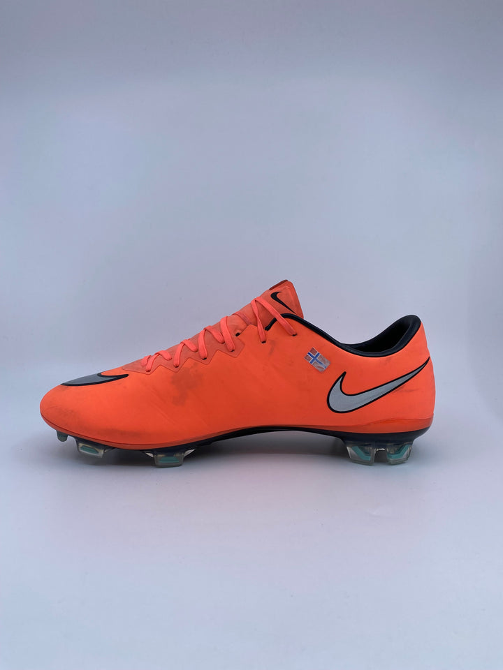 Nike Mercurial Vapor X - Size 41