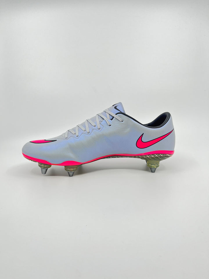 Nike Mercurial Vapor X - Size 40